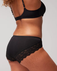 Hipster Panty with Enchanting Lace - Soma