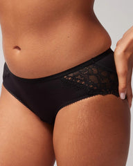 Hipster Panty with Enchanting Lace - Soma