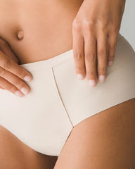 <sup class="sup-symbol">®</sup> Leakproof Hipster - Soma