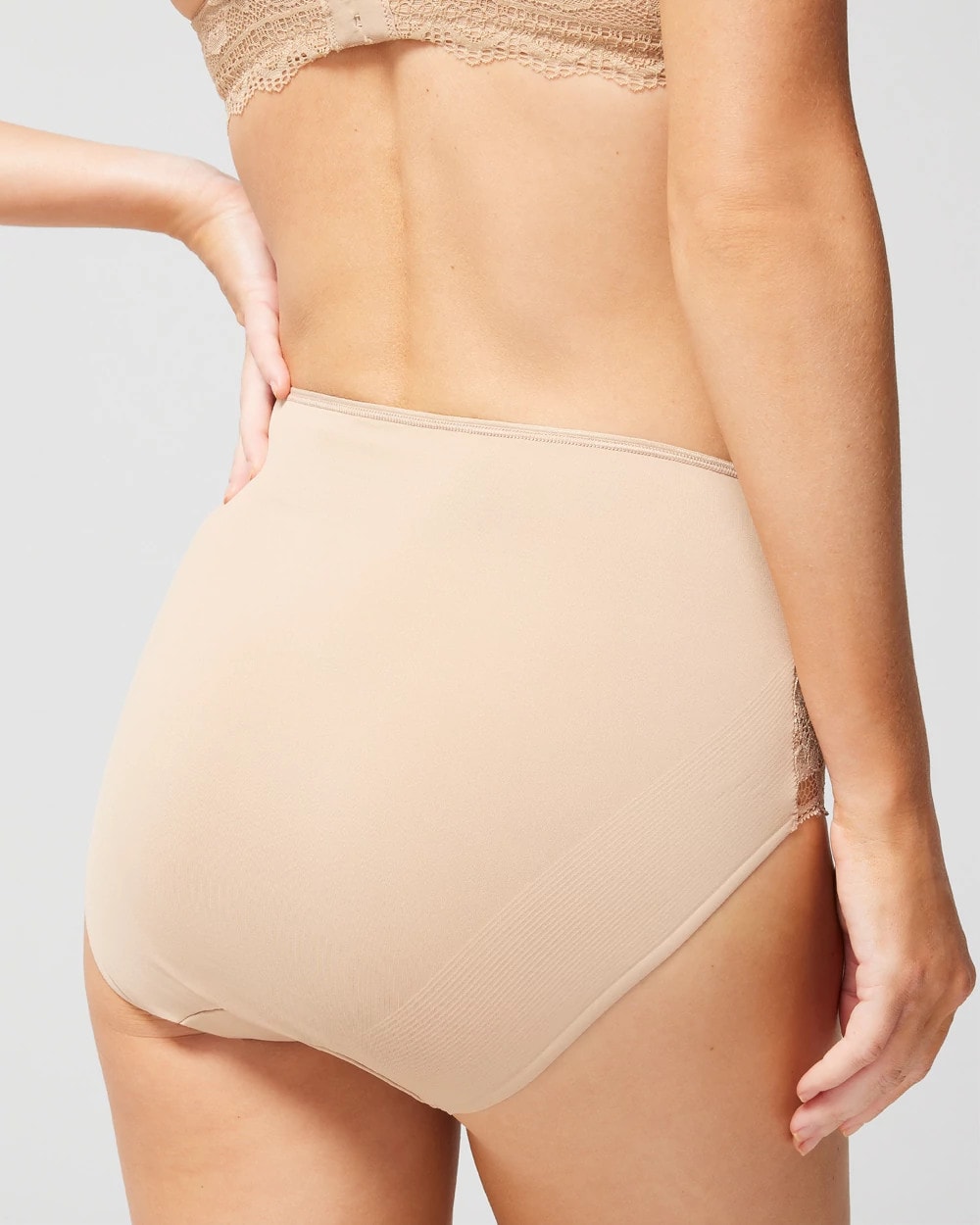 High-Waist Brief Panty with Lace - Soma