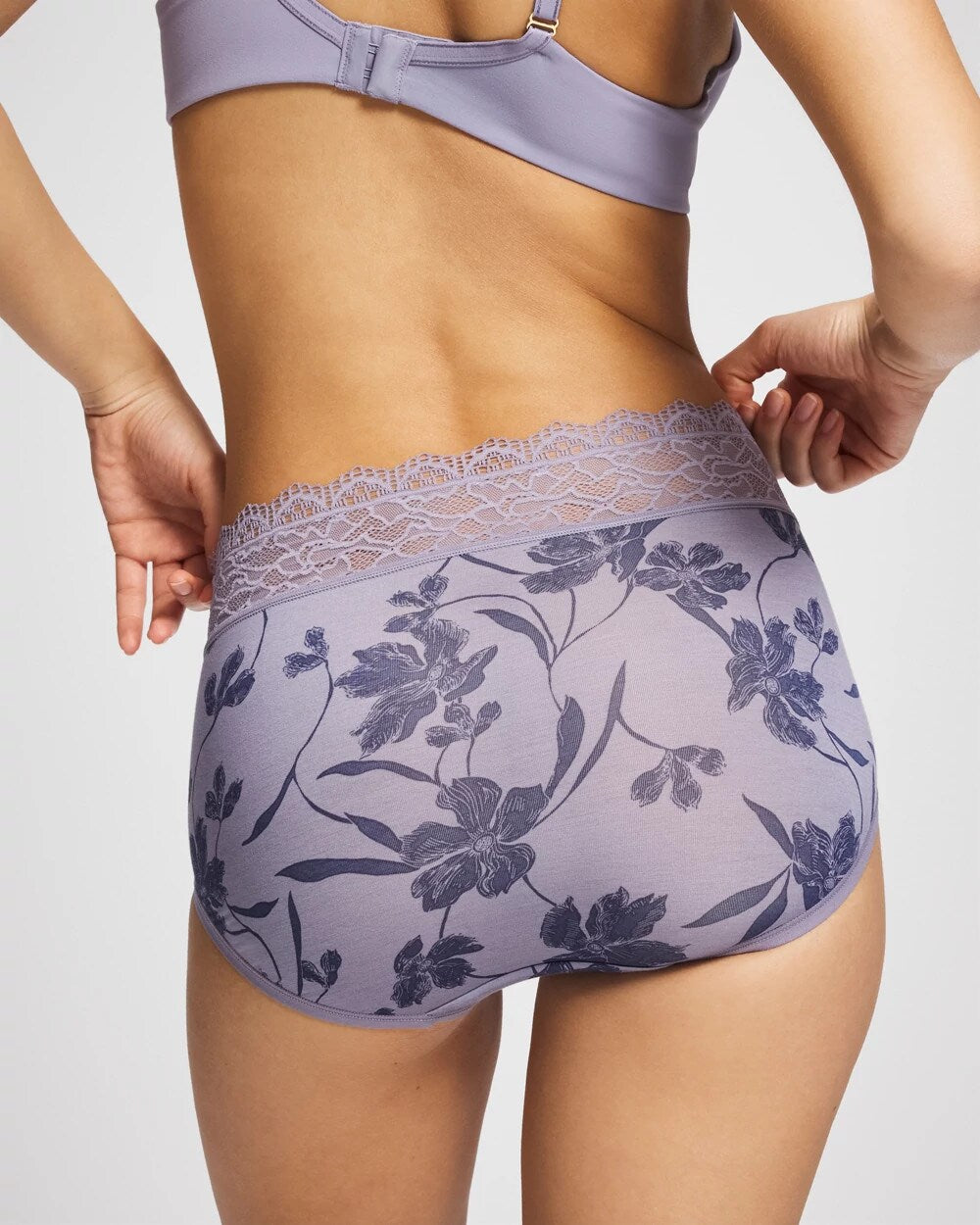 Brief Panty with Enchanting Lace - Soma