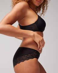Hipster Panty with Enchanting Lace - Soma