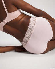 Embraceable Hipster Panty with Super Soft Signature Lace - Soma