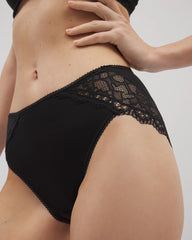 High-Leg Panty with Enchanting Lace - Soma