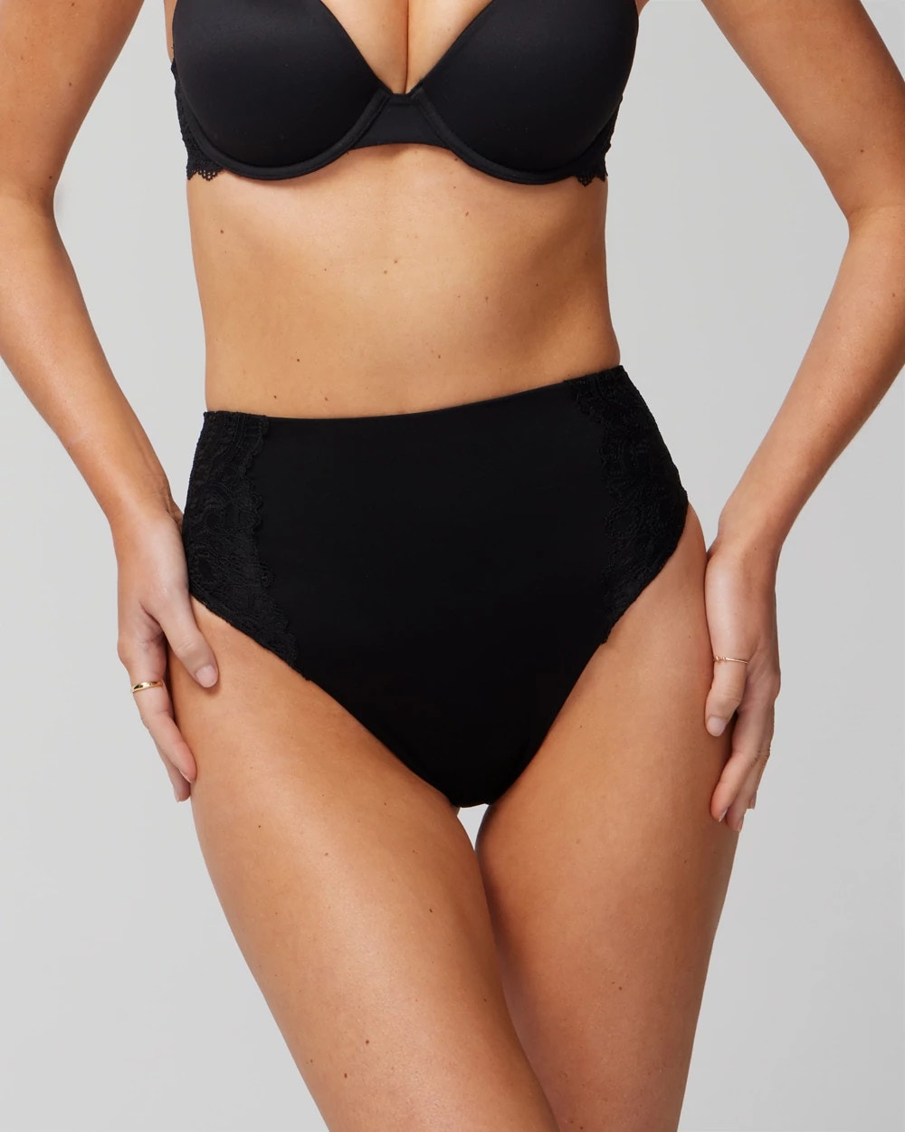 High-Waist Thong Panty With Lace - Soma