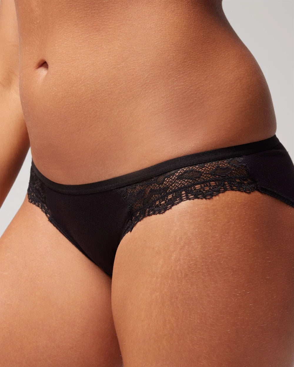 Bikini Panty with Enchanting Lace - Soma