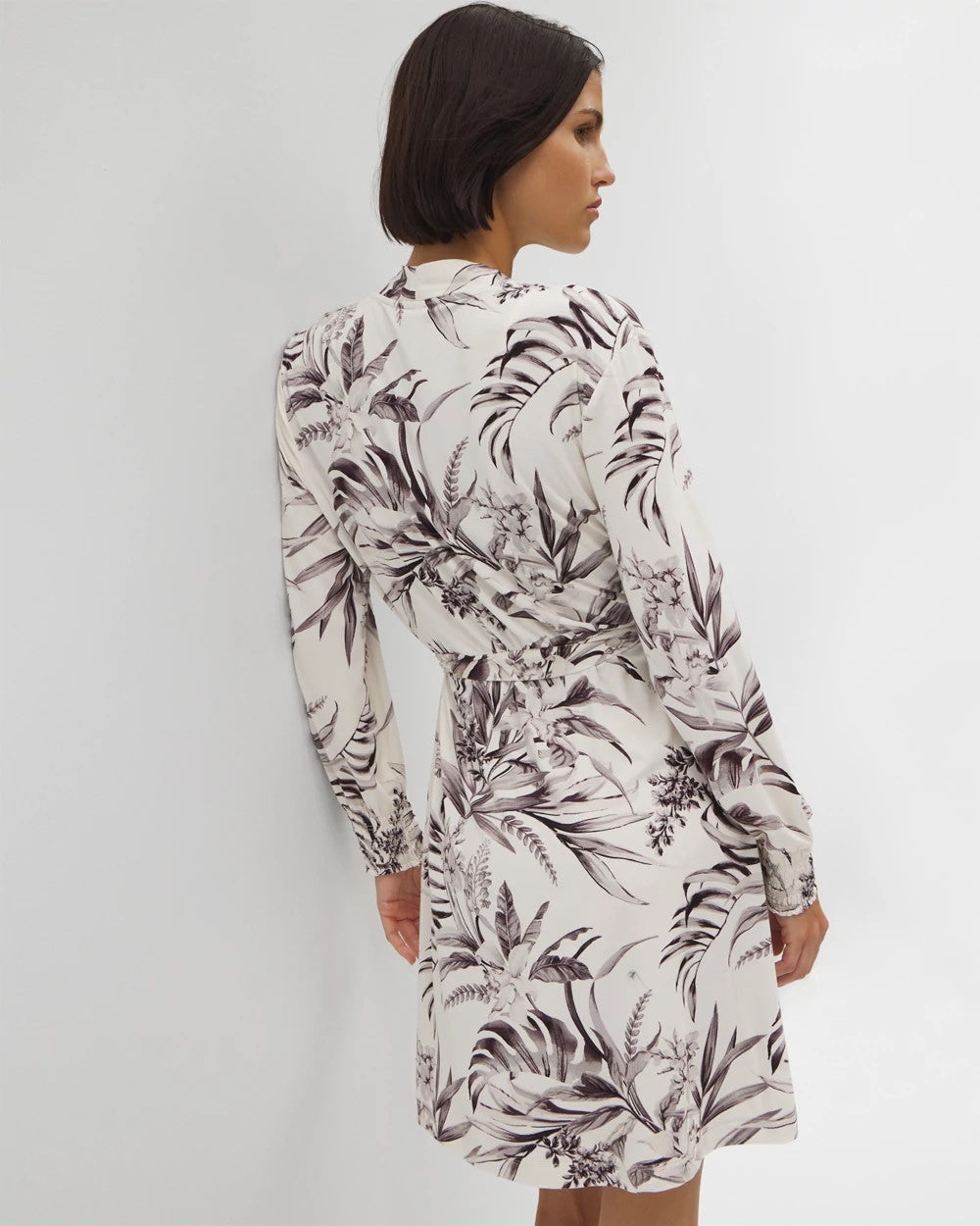 Long-Sleeve Short Robe - Soma