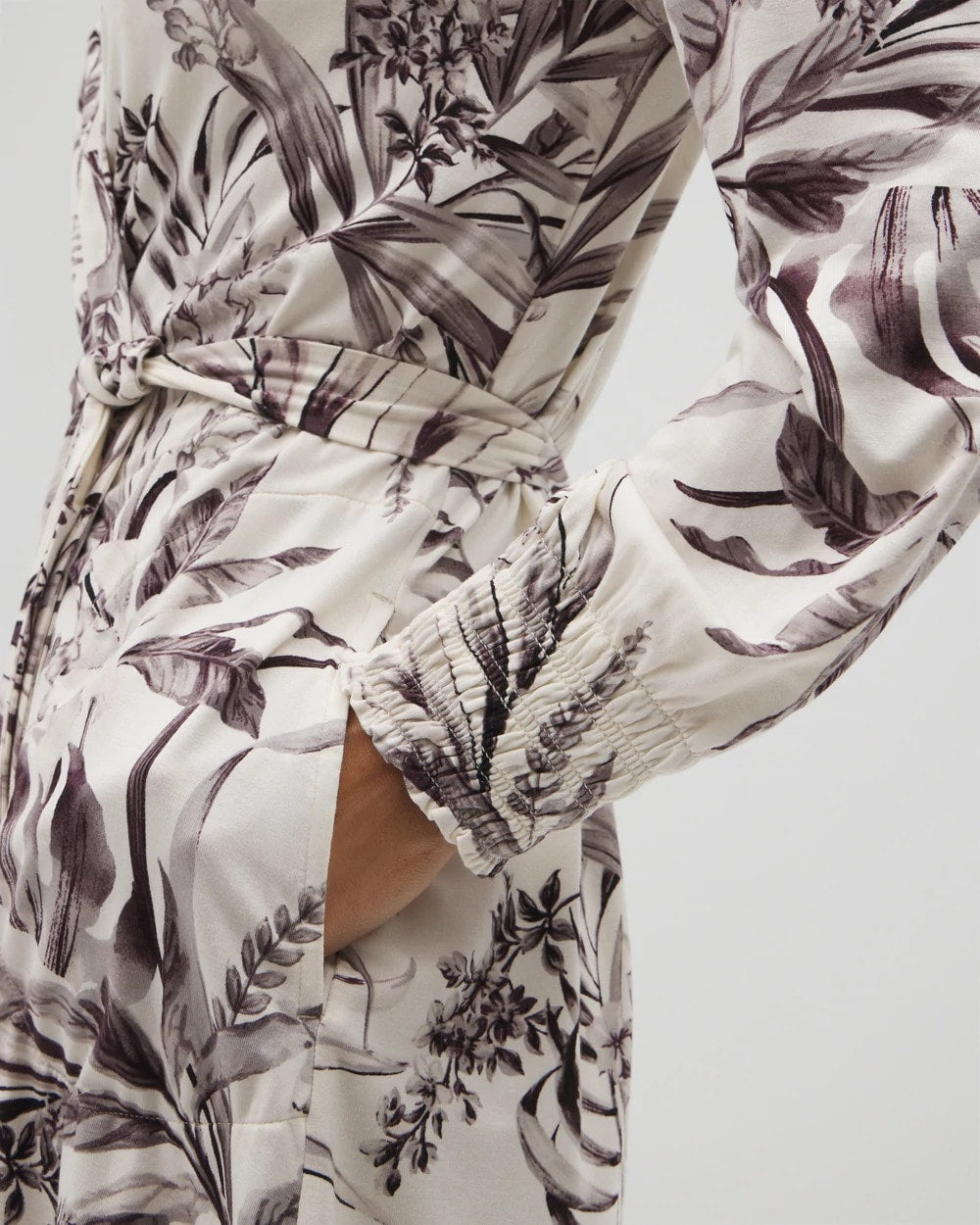 Long-Sleeve Short Robe - Soma