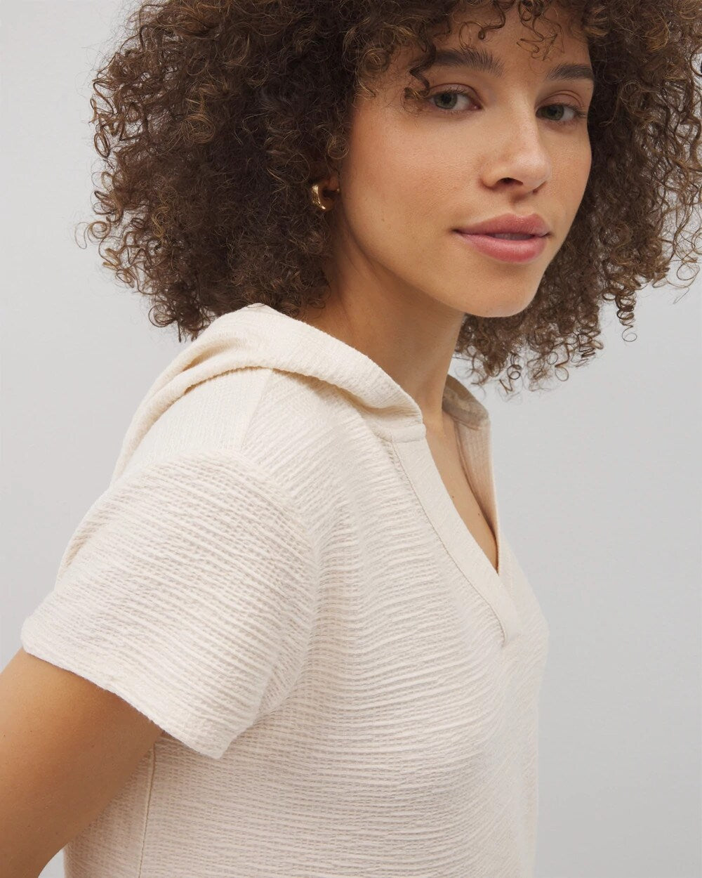 Crinkle Knit Short Sleeve V-Neck Hoodie - Soma