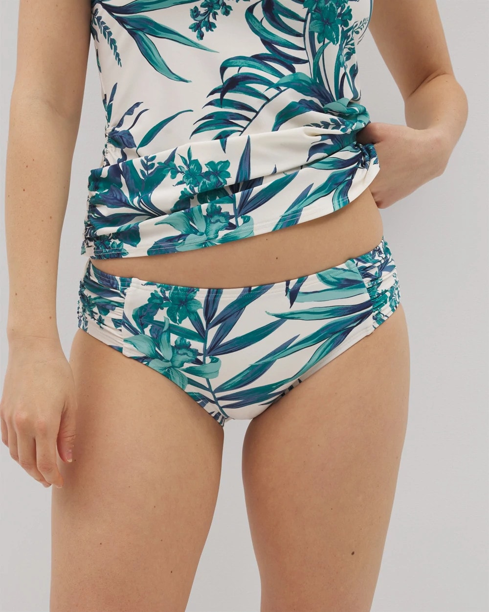 Ruched Side Bottom - Soma