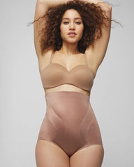 Mid-Level Shaping Vanishing Edge High-Waist Brief - Soma