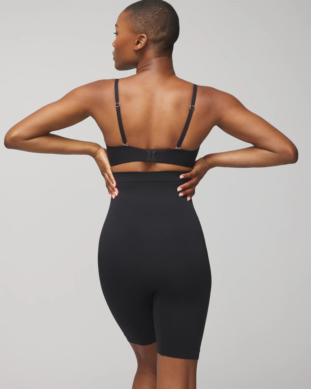 Mid-Level Shaping Seamless High-Waist Thigh Shaper - Soma
