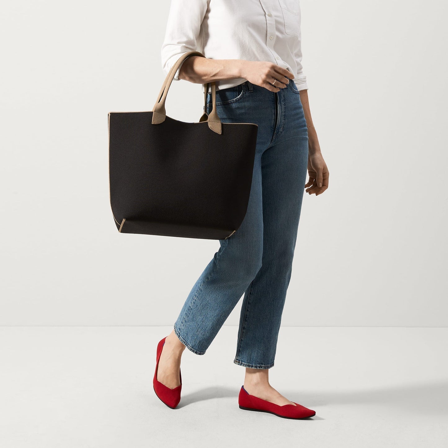 Rothys The Lightweight Tote in Black Portobello