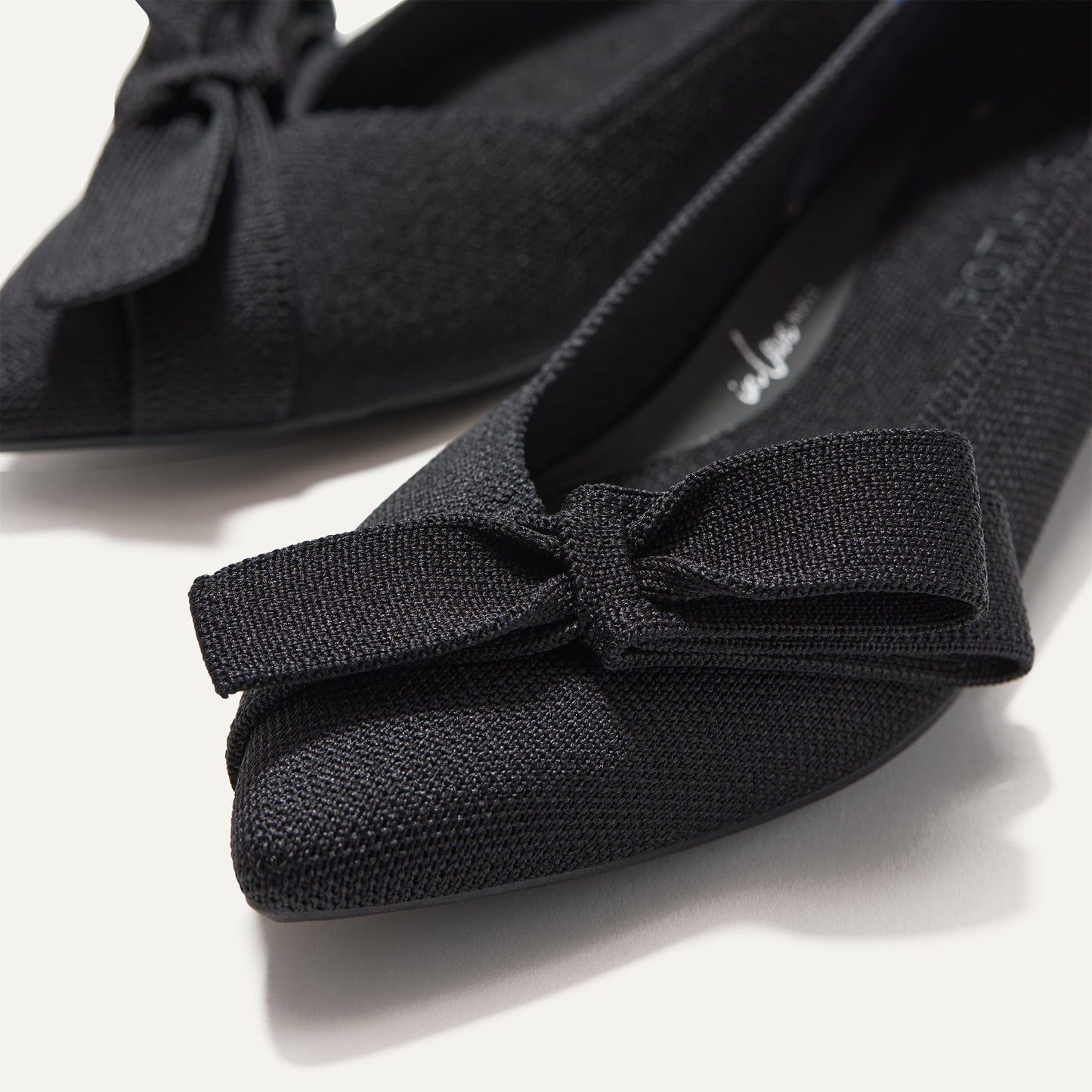 Rothys The Bow Point II in Siren