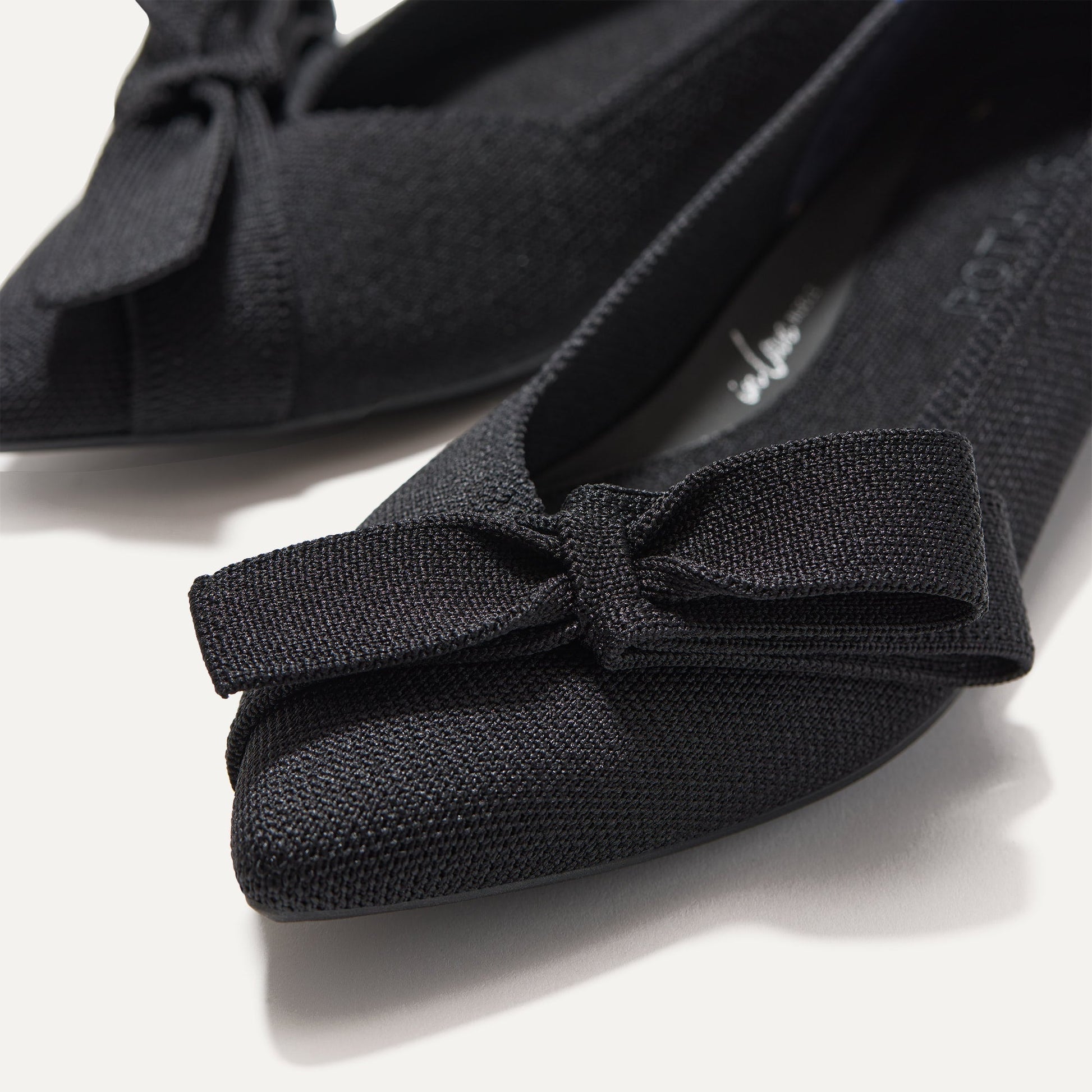 Rothys The Bow Point II in Siren