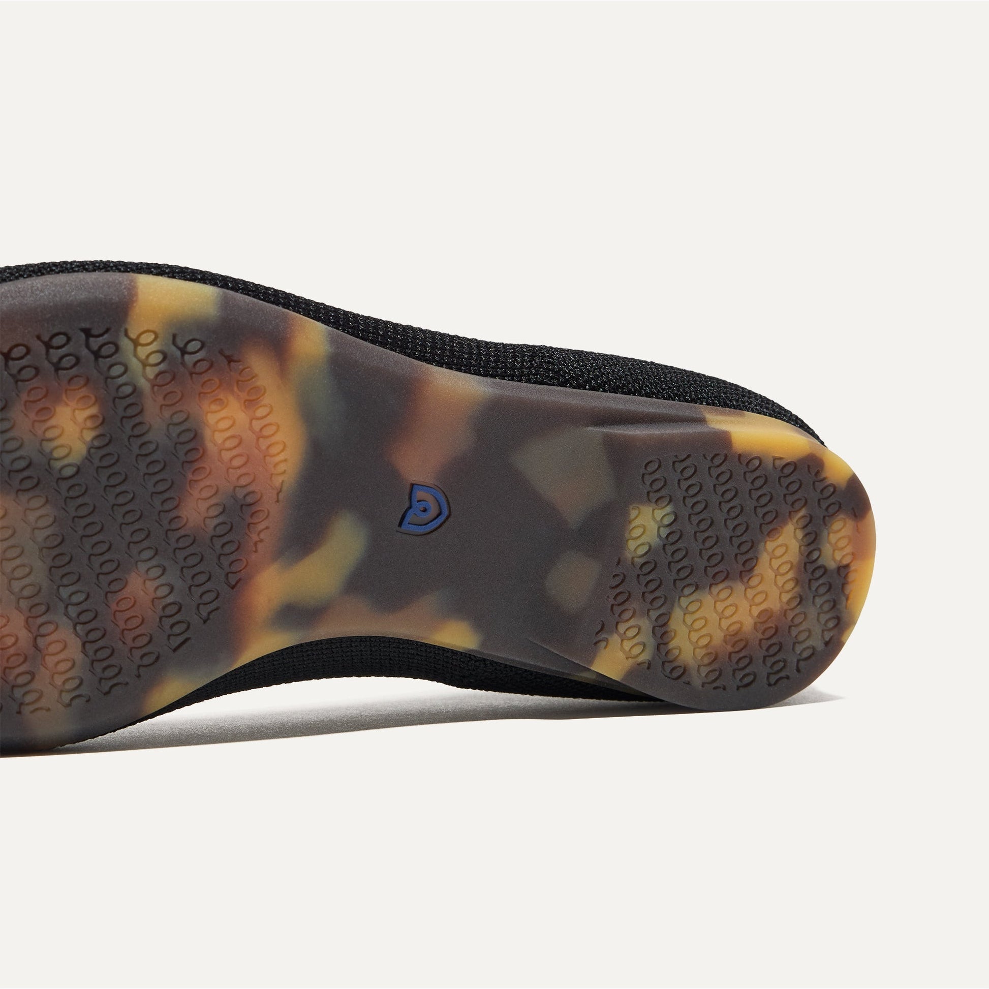 Rothys The Emblem Point II in Black