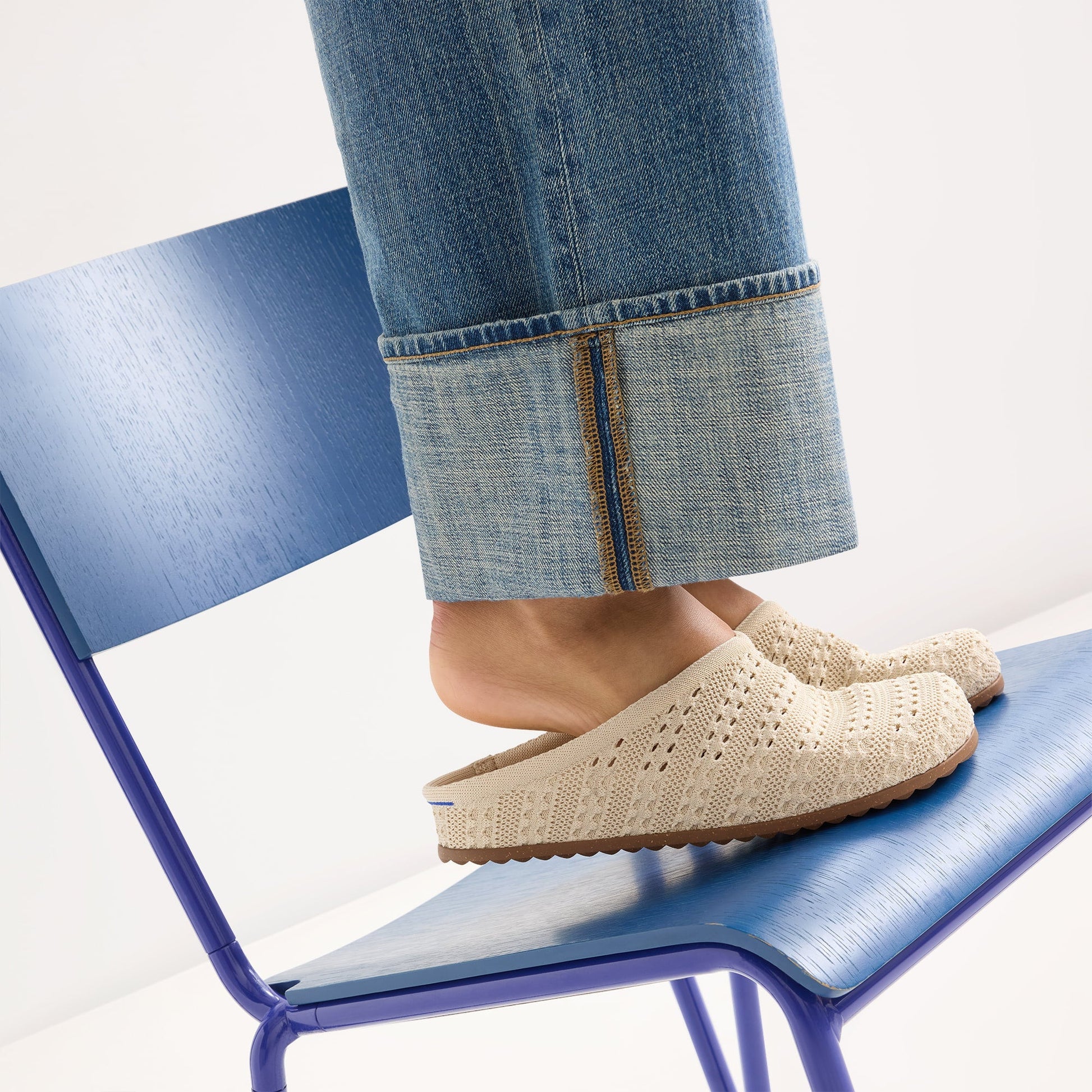 Rothys The Casual Clog in Powder Crochet