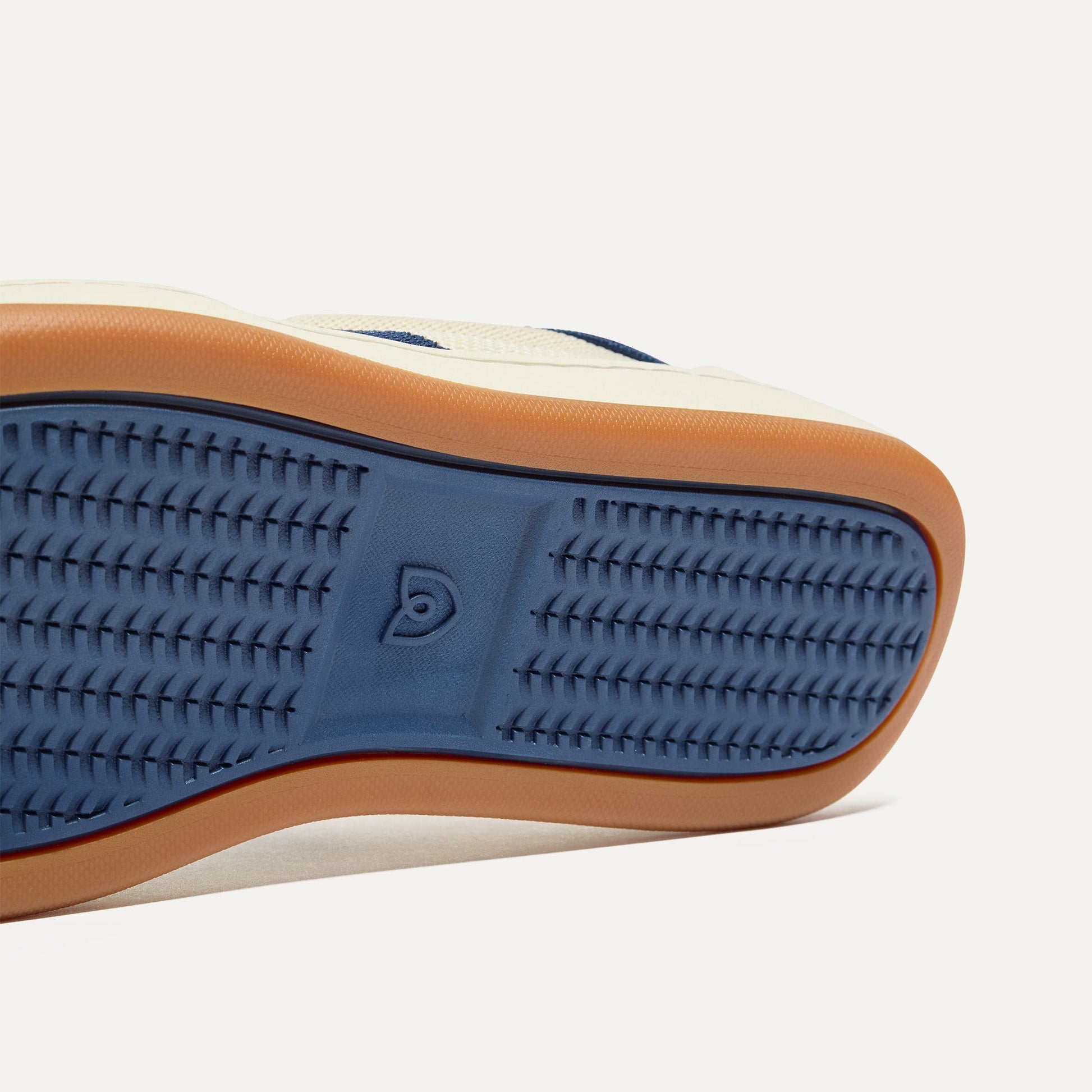 Rothys The Men's Court Sneaker in Freestyle