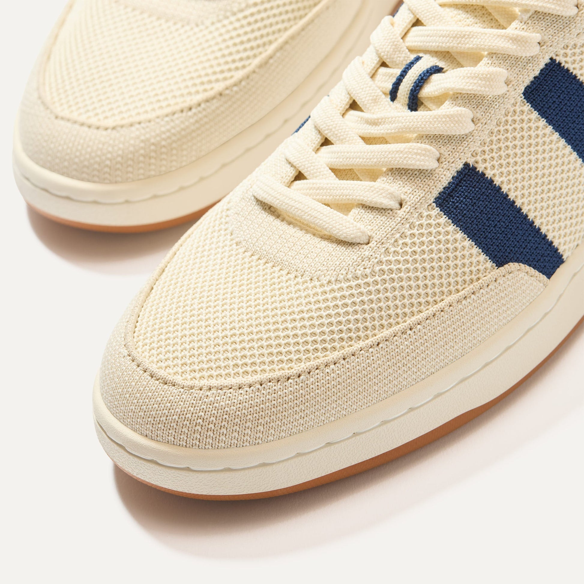 Rothys The Men's Court Sneaker in Freestyle