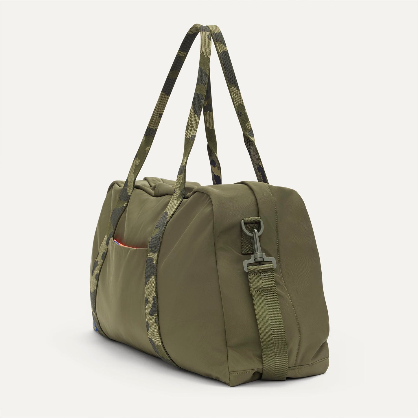 Rothys Lightweight Travel Duffel Bag in Forest