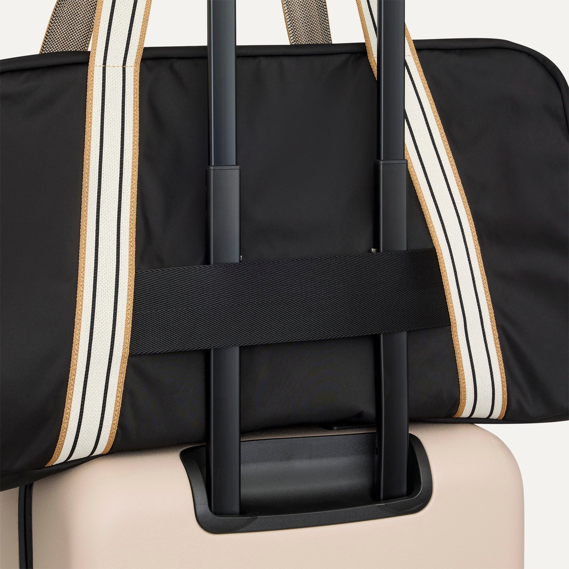 Rothys Lightweight Travel Duffel Bag in Ink