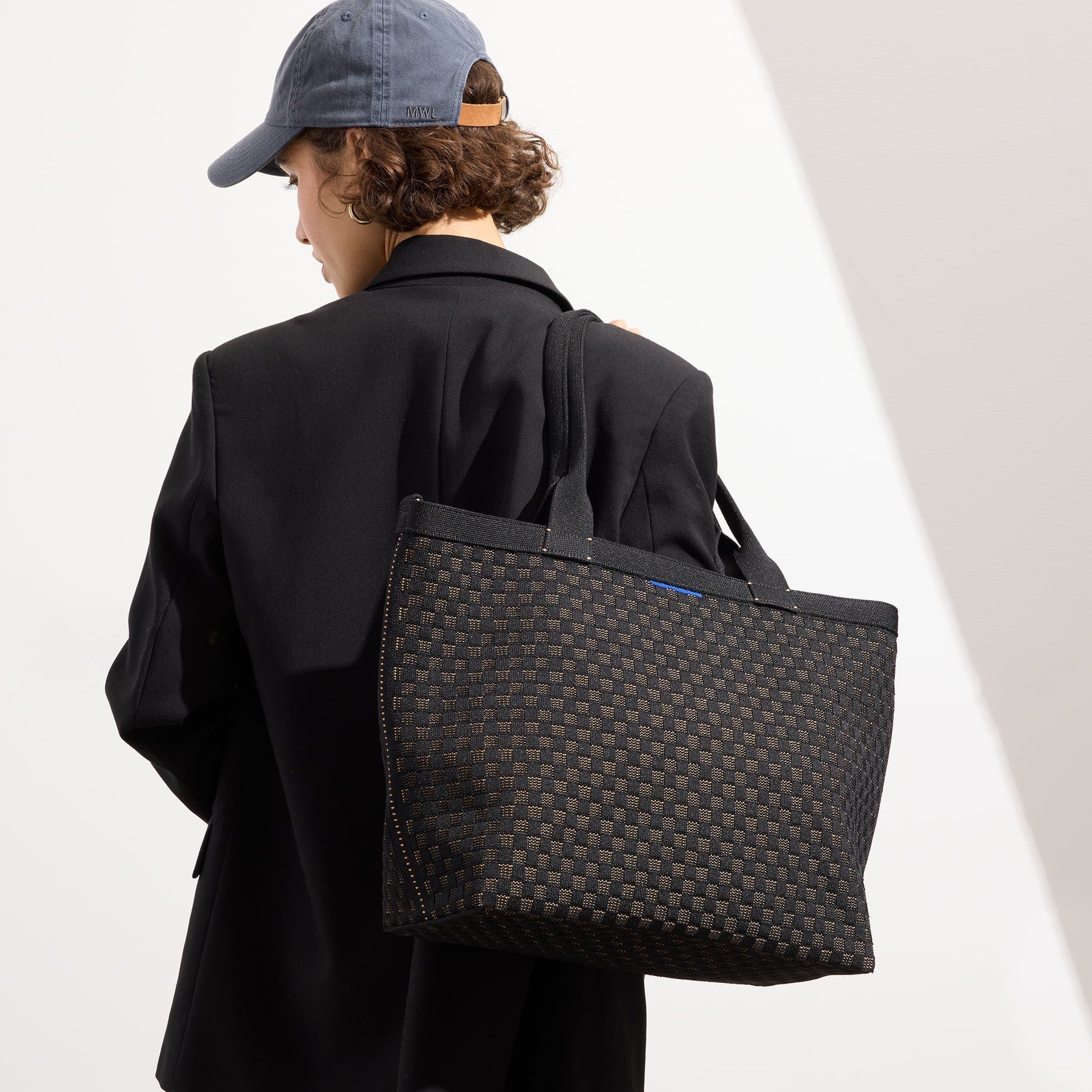 Rothys The Lightweight Zipper Tote in Night Song