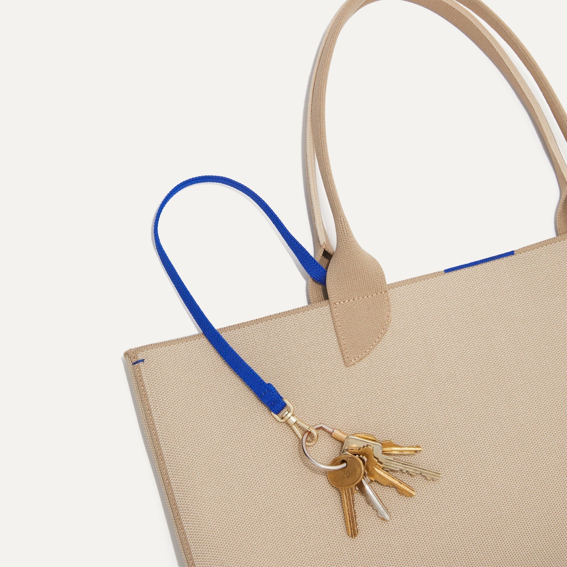 Rothys The Lightweight Tote in Soft Sesame