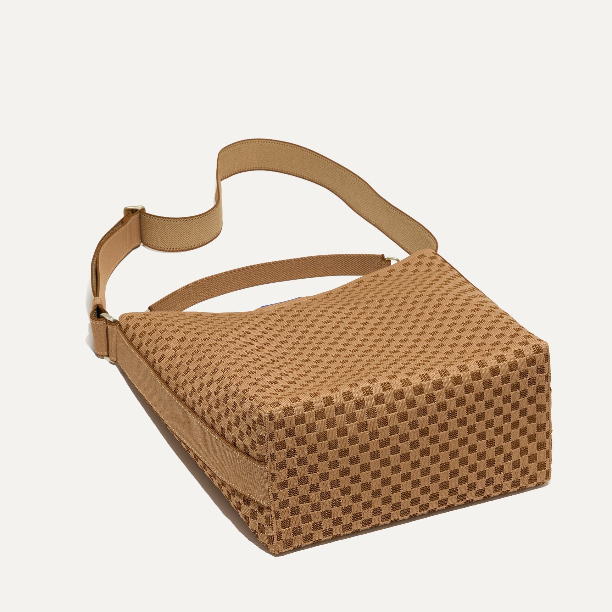 Rothys The Bucket Bag in Hazelnut