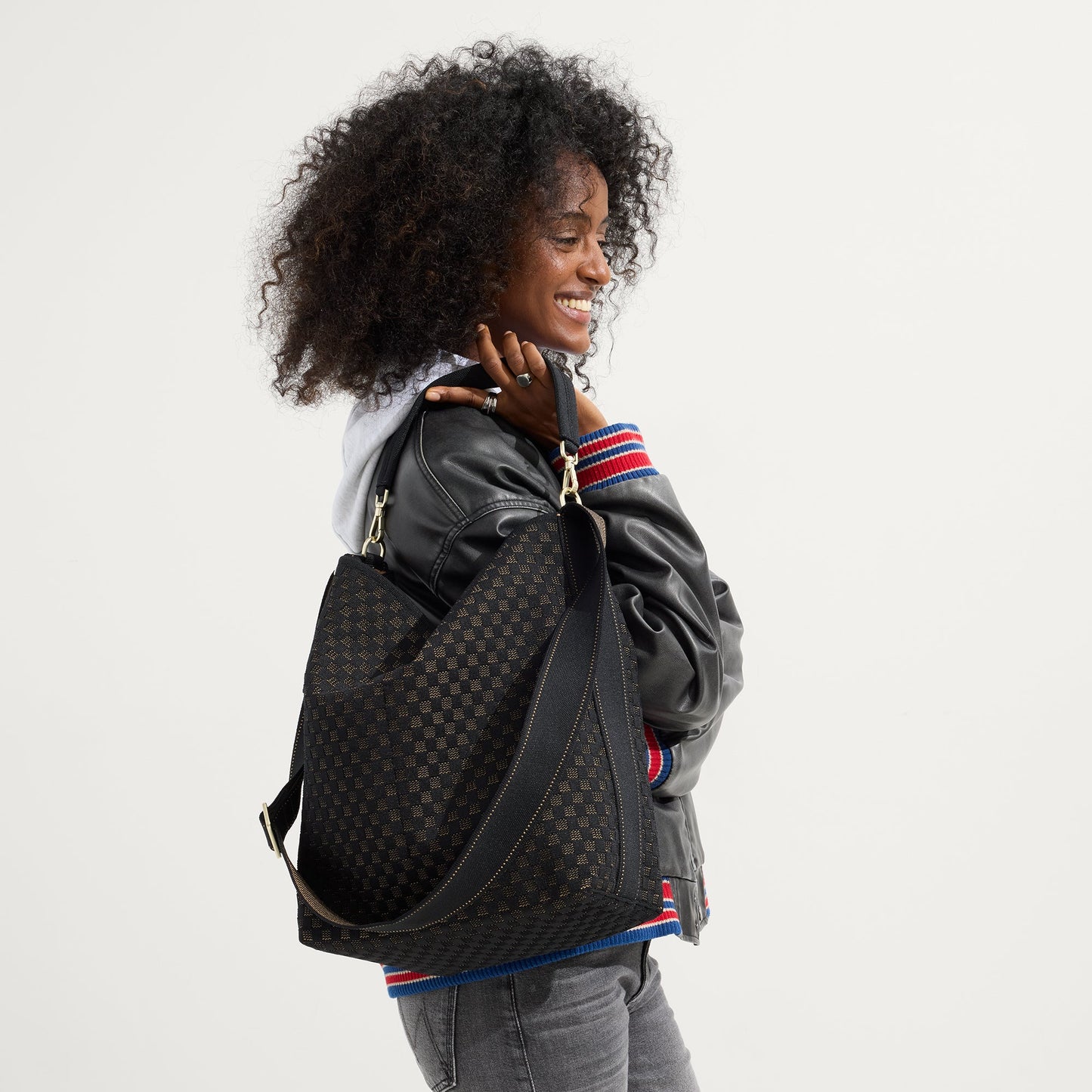Rothys The Bucket Bag in Night Song