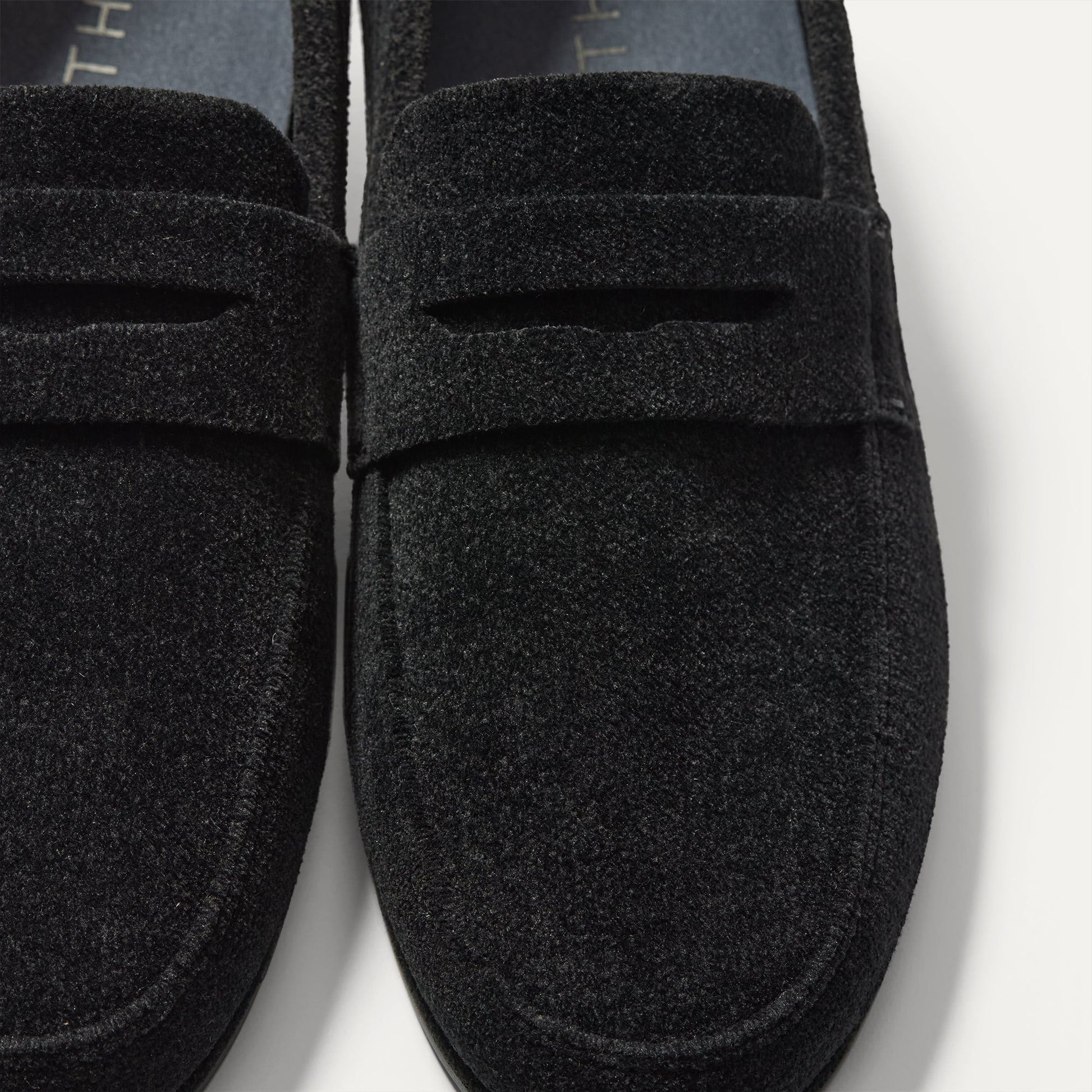Rothys Men's Ravello Penny Loafer in ReVelvet™ Black