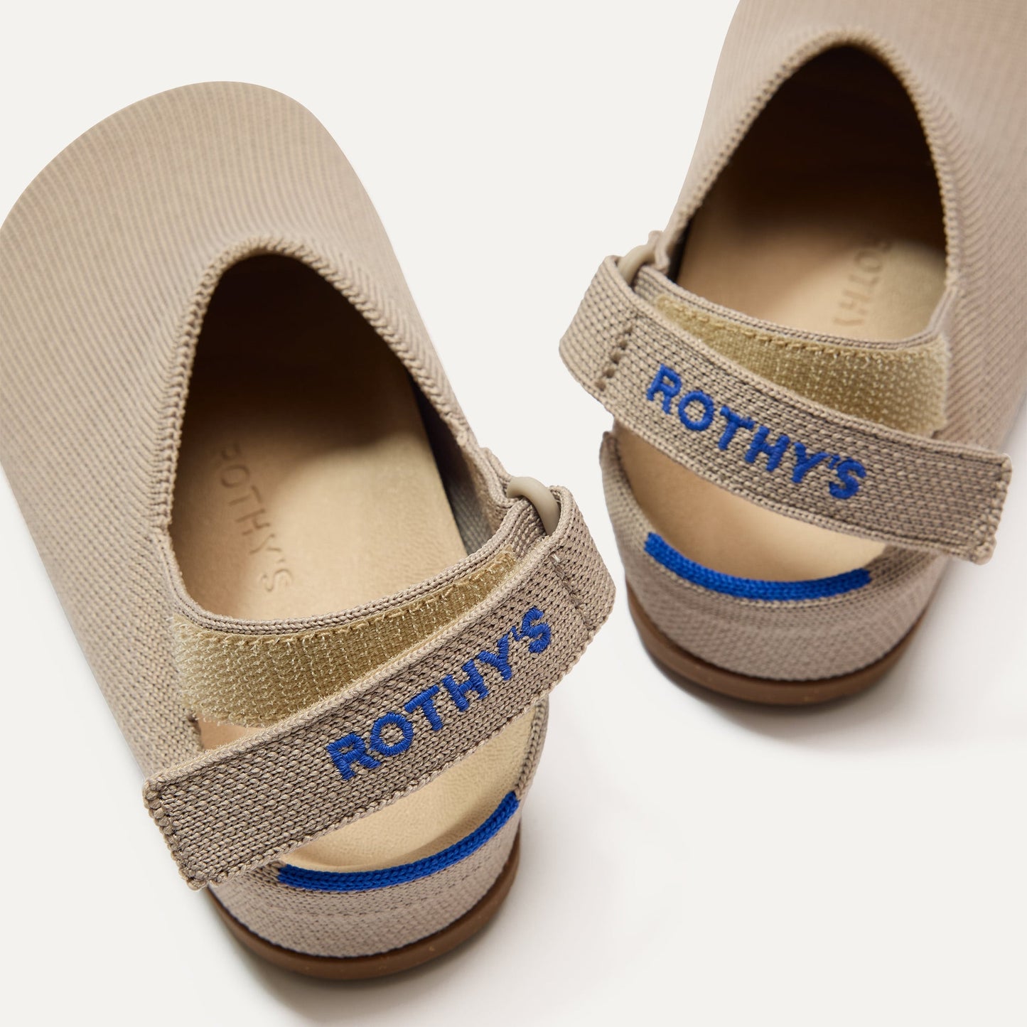 Rothys The Kids Clog in Dove