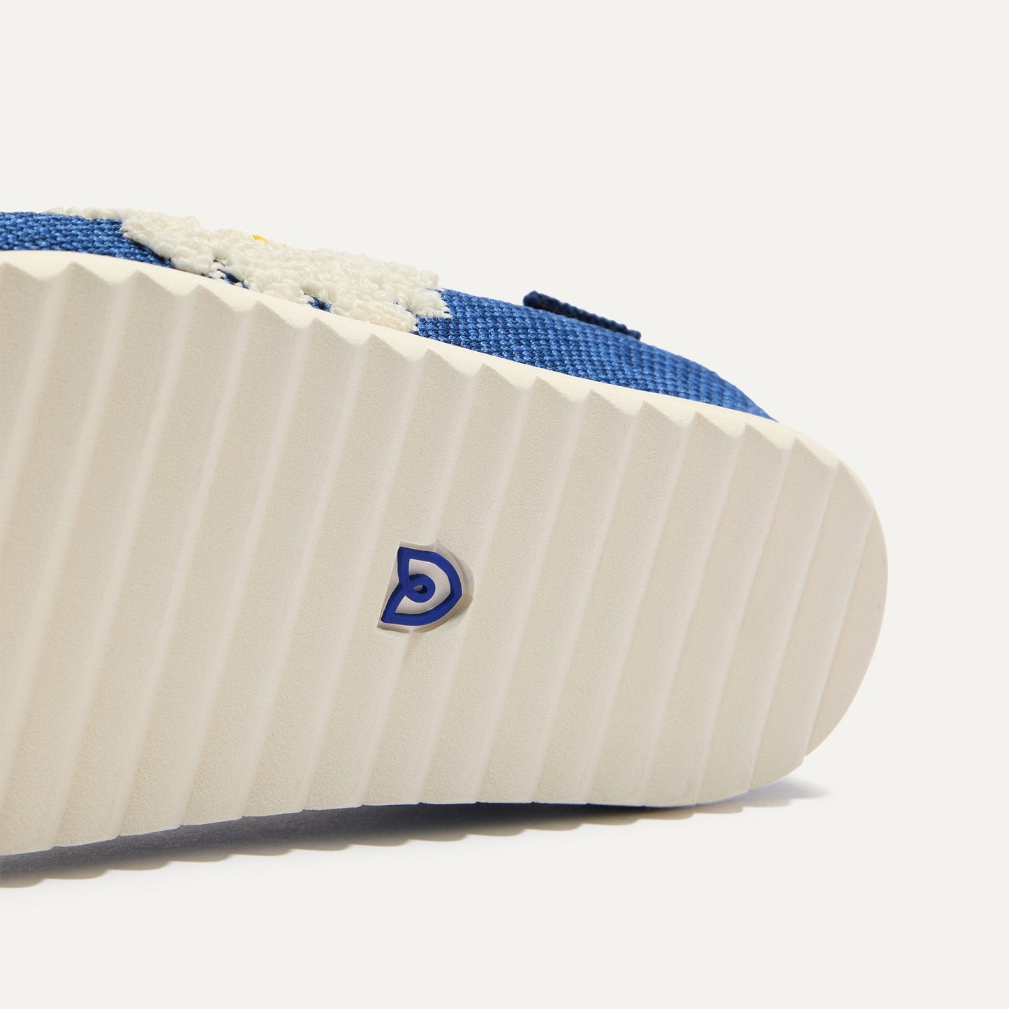 Rothys The Kids Clog in Indigo Daisy