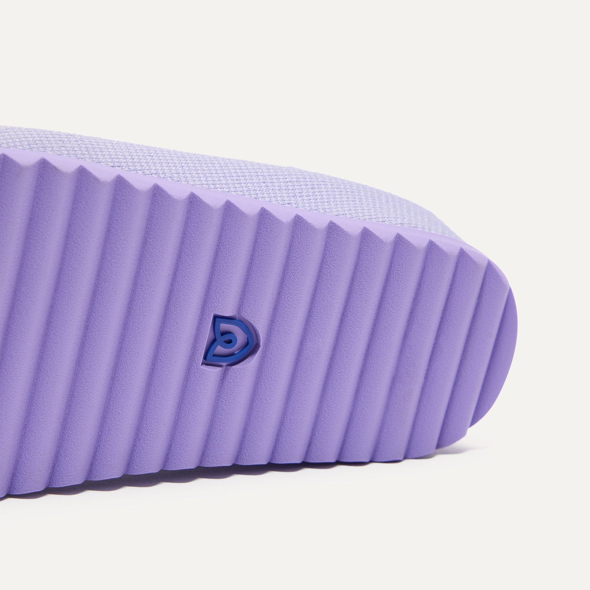 Rothys The Kids Clog in Soft Orchid